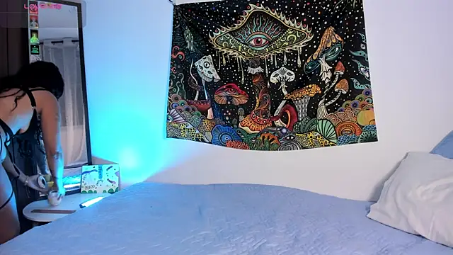 emilybae  online show from 10/09/25, 11:58