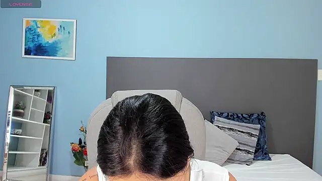 Snapshot of kylie_reyes chatting on 10/30/25, 07:47 kylie reyes online show from 10/30/25, 07:47