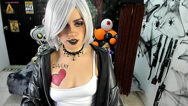 Snapshot of criss_21_ chatting on 10/28/25, 08:22 criss 21 online show from 10/28/25, 08:22