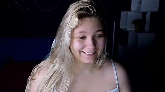 Snapshot of DjennaPalme chatting on 12/10/24, 01:54 DjennaPalme online show from 12/10/24, 01:54