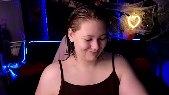 Snapshot of DjennaPalme chatting on 10/27/25, 02:04 DjennaPalme online show from 10/27/25, 02:04