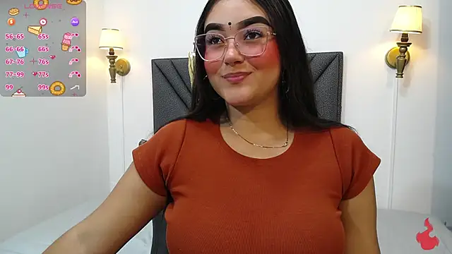 analishalimar online show from 02/21/25, 10:28