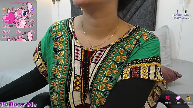 analishalimar online show from 03/10/25, 04:14