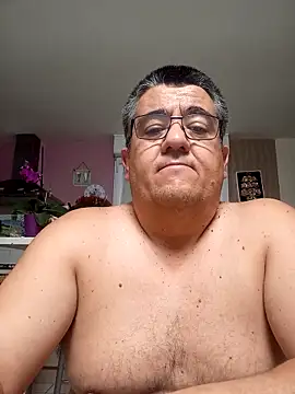 Snapshot of sexenu88 chatting on 10/22/25, 07:35 sexenu88 online show from 10/22/25, 07:35