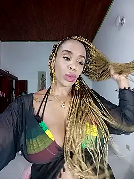 Snapshot of TAYLORR778 chatting on 12/13/24, 07:43 TAYLORR778 online show from 12/13/24, 07:43