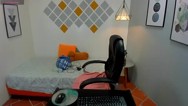 tracycum online show from 03/15/25, 05:15