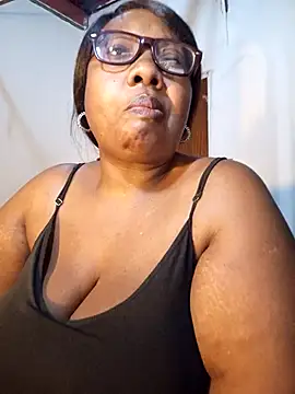 YELLOW BONE online show from 11/30/25, 01:42