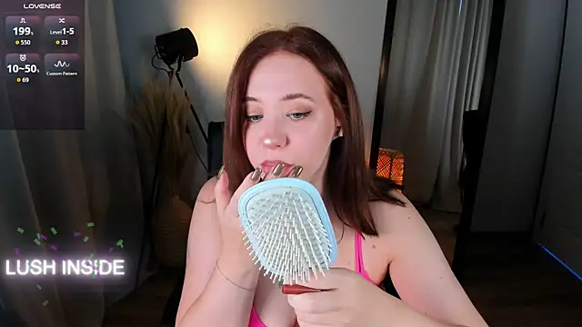 Snapshot of Pretty_Alison chatting on 10/05/25, 01:53 Pretty Alison online show from 10/05/25, 01:53