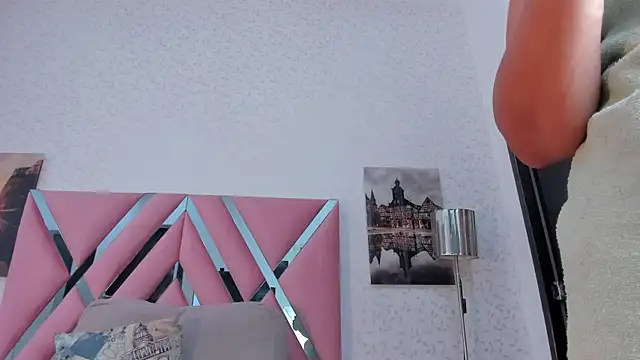 Snapshot of veronica_salas chatting on 11/07/25, 07:36 veronica salas online show from 11/07/25, 07:36