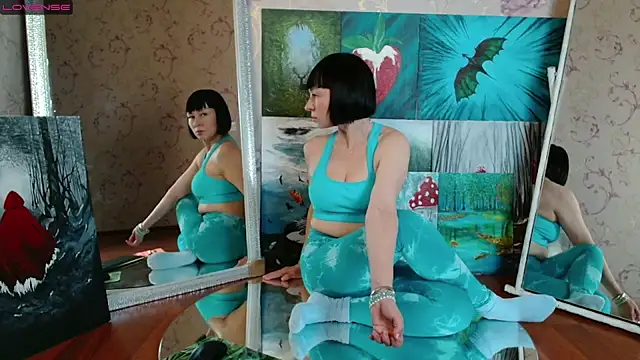 secret library online show from 12/07/24, 12:45