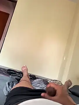 Snapshot of rajstrip12650 chatting on 11/21/25, 04:00 rajstrip12650 online show from 11/21/25, 04:00