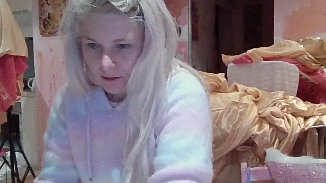 qvncrazy online show from 10/28/25, 09:13