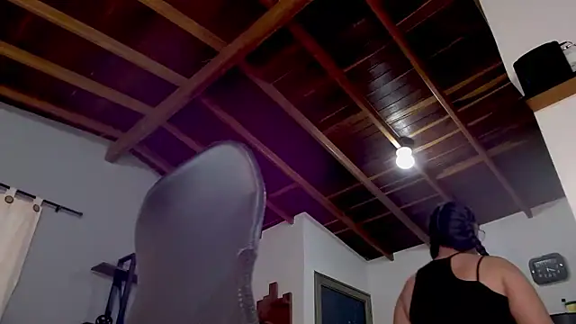 Snapshot of maela1 chatting on 09/27/25, 09:20 maela1 online show from 09/27/25, 09:20