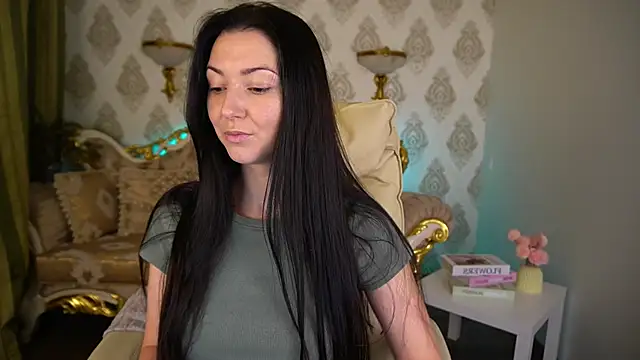 EmilyHalls online show from 01/18/25, 01:51