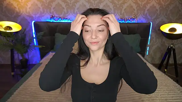 EmilyHalls online show from 03/15/25, 06:58