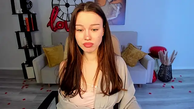 KaitieLove online show from 02/17/25, 05:21