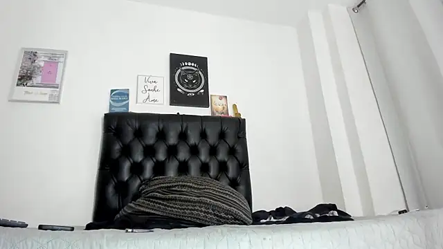 Snapshot of JohanyLatino chatting on 03/15/25, 07:48 JohanyLatino online show from 03/15/25, 07:48