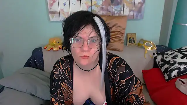 EverlyRays online show from 10/21/25, 04:41