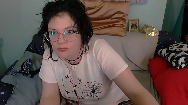 EverlyRays online show from 10/24/25, 05:09