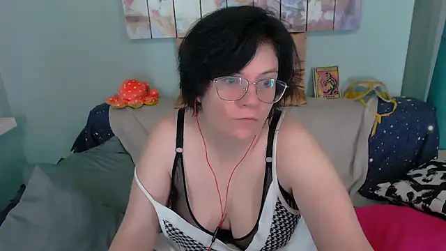 EverlyRays online show from 12/01/25, 06:24