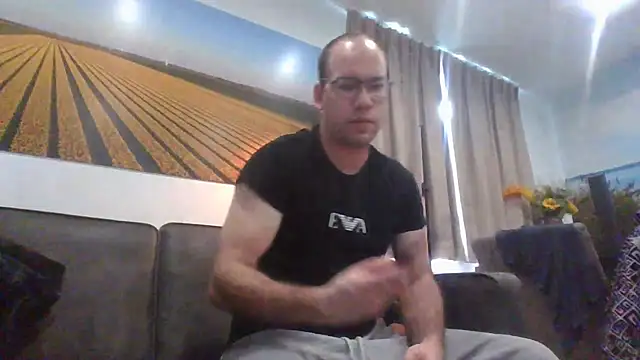 Snapshot of steviebigdick1992 chatting on 11/13/25, 11:42 steviebigdick1992 online show from 11/13/25, 11:42