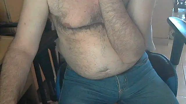 Snapshot of angelgarcia269 chatting on 12/17/24, 05:47 angelgarcia269 online show from 12/17/24, 05:47