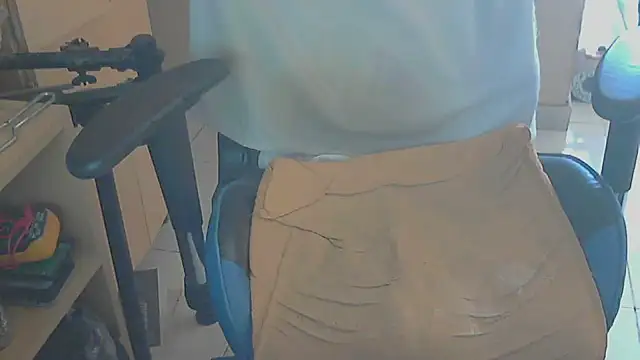 Snapshot of angelgarcia269 chatting on 01/08/25, 12:05 angelgarcia269 online show from 01/08/25, 12:05