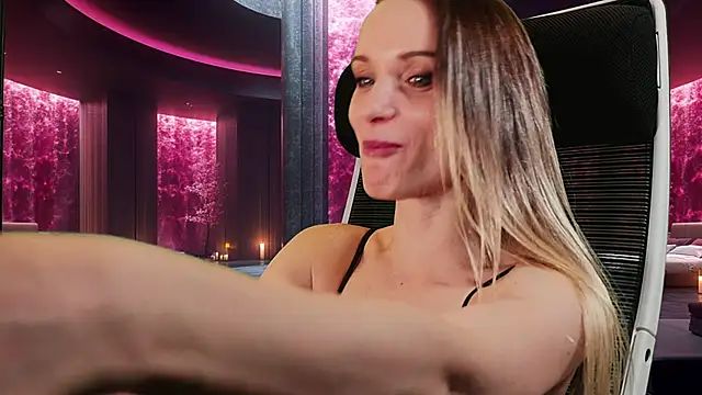 Louise-dance online show from 03/22/25, 02:16