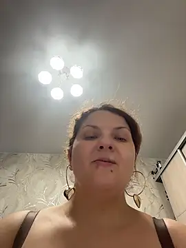 Snapshot of Taisia_W chatting on 12/17/25, 07:03 Taisia W online show from 12/17/25, 07:03