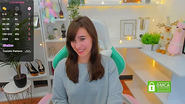  Eliizabeth  online show from 12/19/24, 03:29