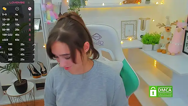  Eliizabeth  online show from 12/22/24, 12:28