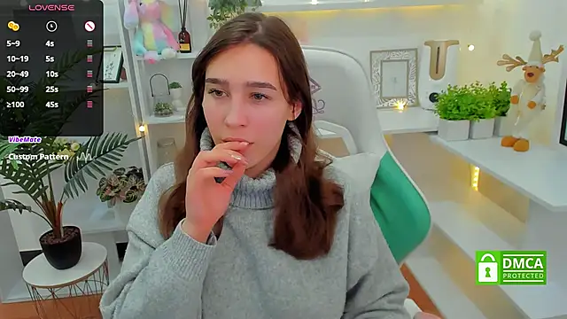  Eliizabeth  online show from 01/13/25, 10:24