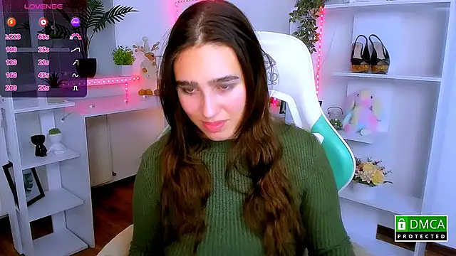 Snapshot of _Eliizabeth_ chatting on 11/29/25, 10:13 Eliizabeth online show from 11/29/25, 10:13