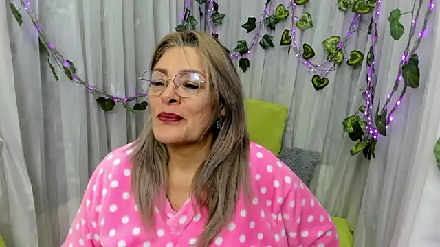 RebeccaThompson online show from 10/14/25, 02:56