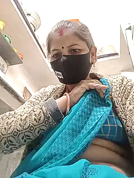 Snapshot of Riyaa-Devi chatting on 12/23/24, 05:43 Riyaa-Devi online show from 12/23/24, 05:43