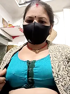 Snapshot of Riyaa-Devi chatting on 01/18/25, 05:04 Riyaa-Devi online show from 01/18/25, 05:04