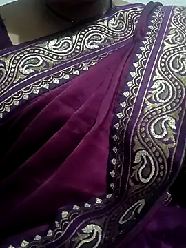 Riyaa-Devi online show from 07/12/26, 12:51