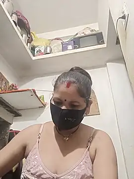 Riyaa-Devi online show from 07/27/26, 05:53