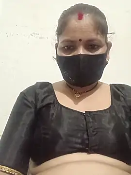 Riyaa-Devi online show from 07/28/26, 05:56