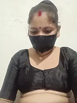 Riyaa-Devi online show from 07/28/26, 06:20
