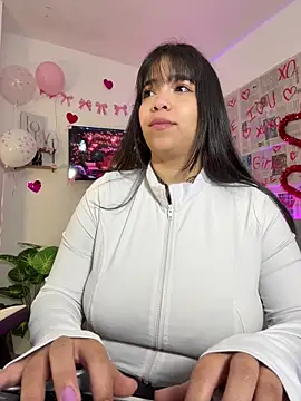 Snapshot of tati_reyess chatting on 02/10/26, 12:20 tati reyess online show from 02/10/26, 12:20