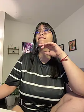 Snapshot of tati_reyess chatting on 03/08/26, 11:36 tati reyess online show from 03/08/26, 11:36