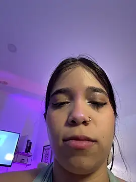 Snapshot of tati_reyess chatting on 05/18/26, 12:22 tati reyess online show from 05/18/26, 12:22
