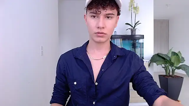 Snapshot of adrian_morelly chatting on 12/01/24, 06:41 adrian morelly online show from 12/01/24, 06:41