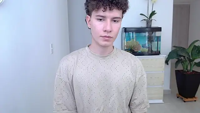 Snapshot of adrian_morelly chatting on 12/07/24, 06:26 adrian morelly online show from 12/07/24, 06:26