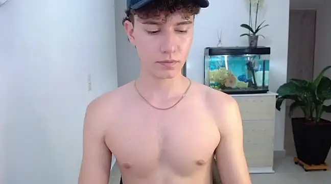 Snapshot of adrian_morelly chatting on 12/10/24, 10:37 adrian morelly online show from 12/10/24, 10:37