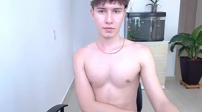 Snapshot of adrian_morelly chatting on 12/13/24, 06:49 adrian morelly online show from 12/13/24, 06:49