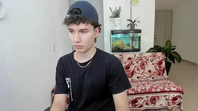 Snapshot of adrian_morelly chatting on 01/18/25, 06:21 adrian morelly online show from 01/18/25, 06:21