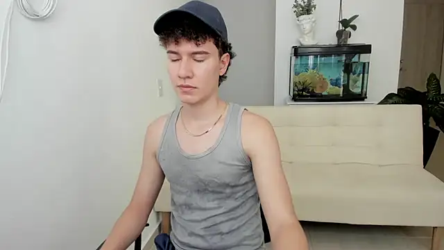 Snapshot of adrian_morelly chatting on 01/21/25, 08:43 adrian morelly online show from 01/21/25, 08:43