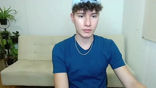 Snapshot of adrian_morelly chatting on 11/14/25, 08:18 adrian morelly online show from 11/14/25, 08:18